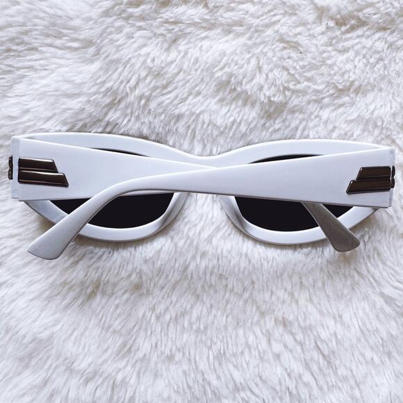 Faye Mirrored Orange with White Rim Sunglasses - Picture 15 of 15